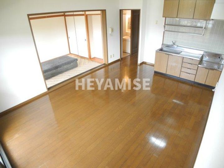 Mシェルニヨンの居間