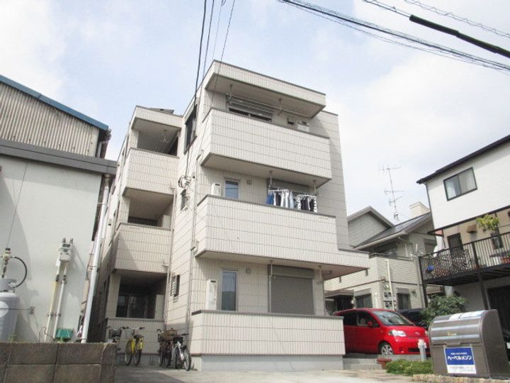 セリジェ ブランの外観