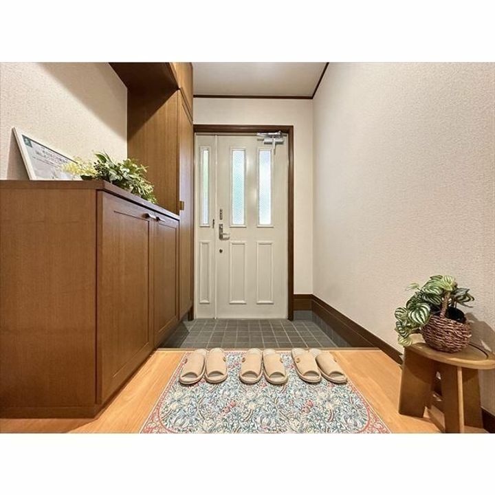 東京都世田谷区砧4(一戸建)の賃貸物件の玄関