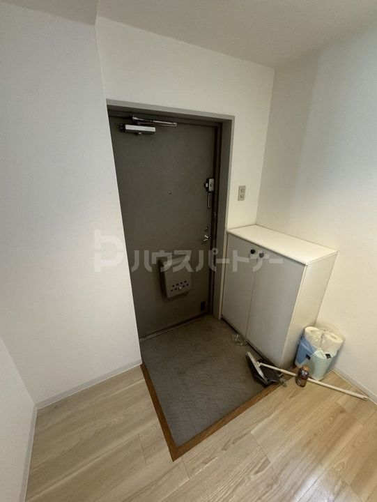 コアプラス王子の玄関