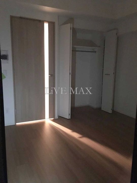 ミュプレ根岸の居間