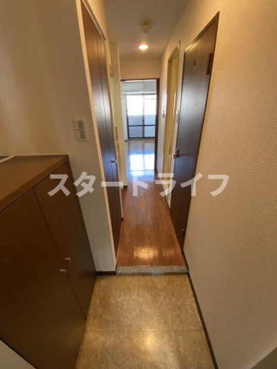 大阪府大阪市淀川区東三国4(マンション)の賃貸物件の玄関