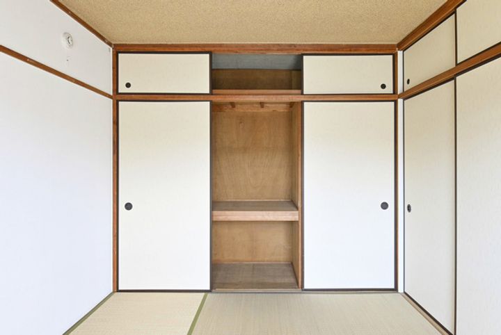 URもりつねの内装