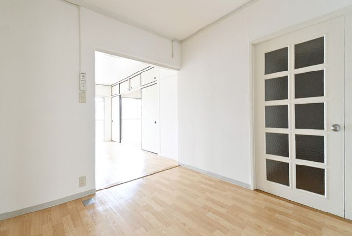 URもりつねの居間