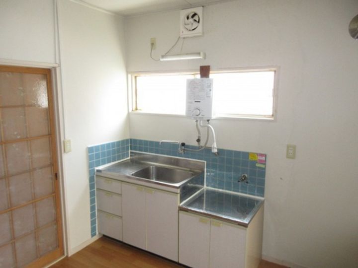 八千代ビルのキッチン