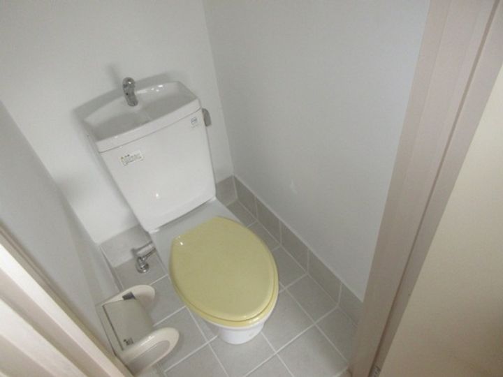 八千代ビルの内装