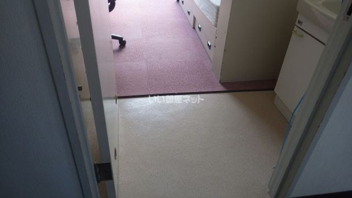 ドーミー赤池の玄関