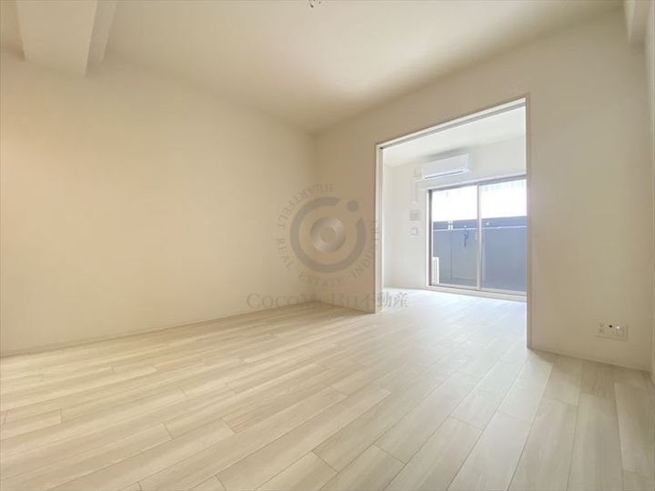 Alivis緑橋の居間