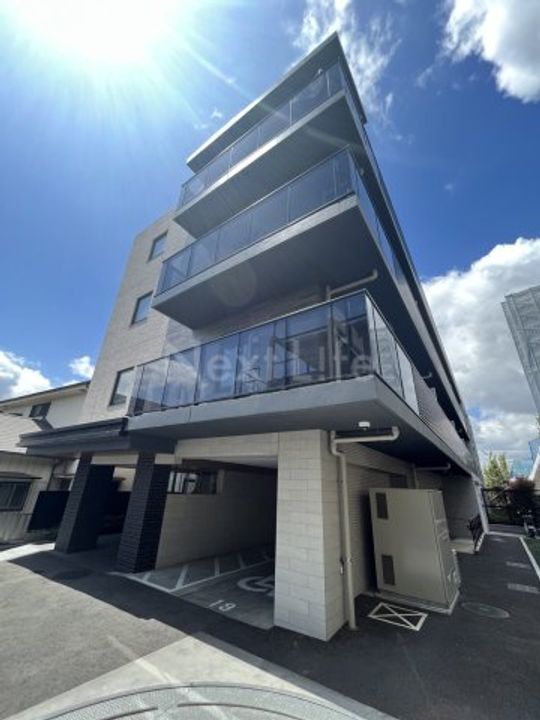 神奈川県横浜市神奈川区神之木台(マンション)の賃貸物件の外観