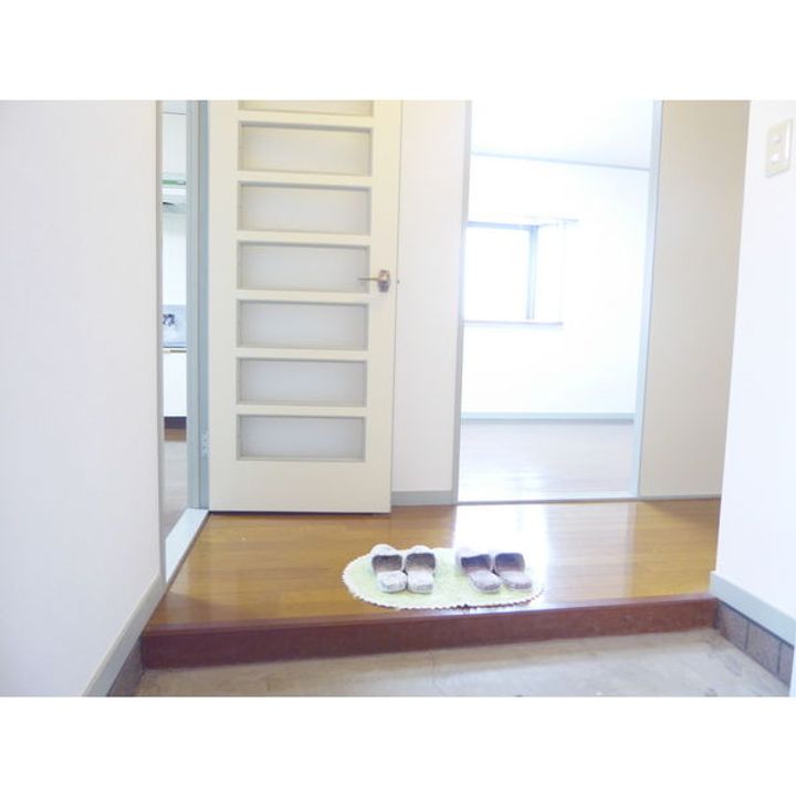 メゾンホープの玄関