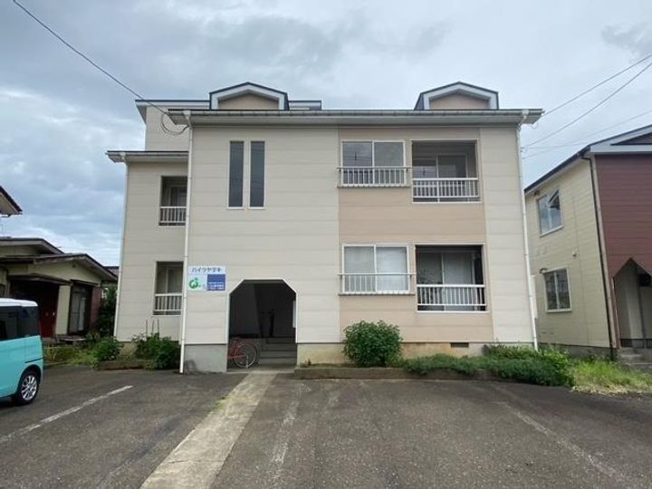 ハイツヤマキの外観