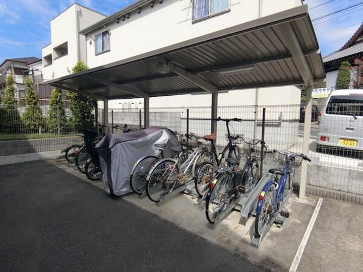 神奈川県横浜市港北区日吉本町6(マンション)の賃貸物件の地図