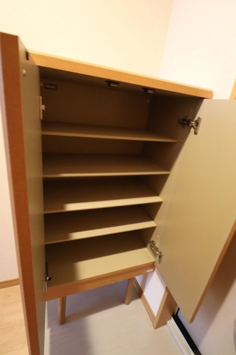 北海道札幌市東区北三十四条東23(一戸建)の賃貸物件の玄関