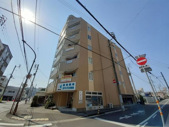 メイト鷹匠の外観