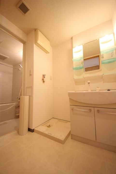 リード大手町の内装