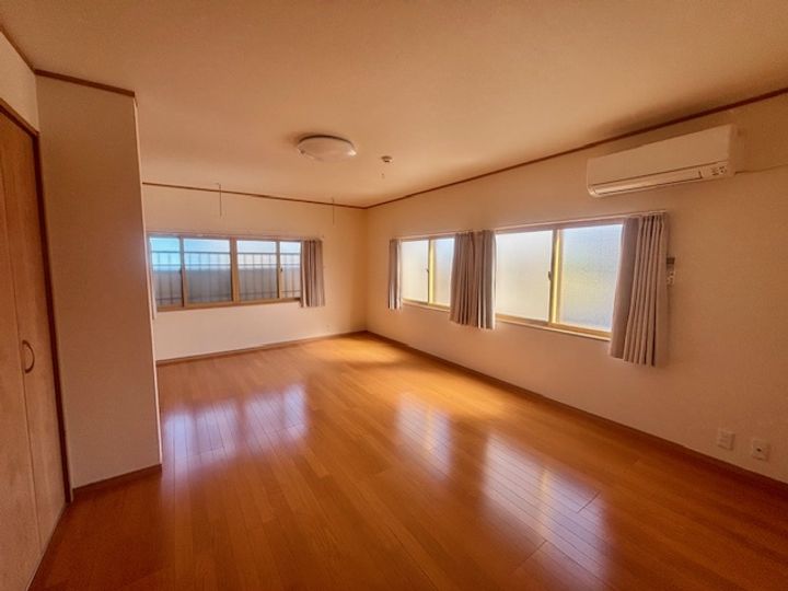 AKハイツの居間