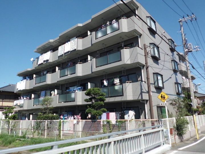 内田マンションの外観
