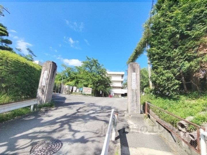 フローラル生駒の周辺