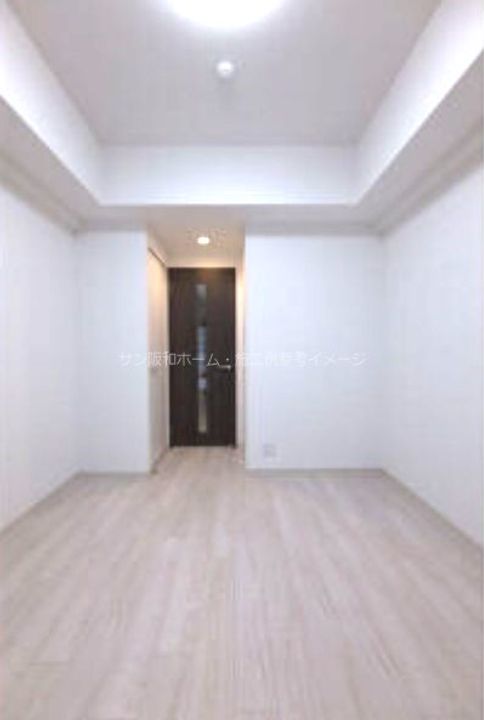 エステムコート大阪プリュームの居間