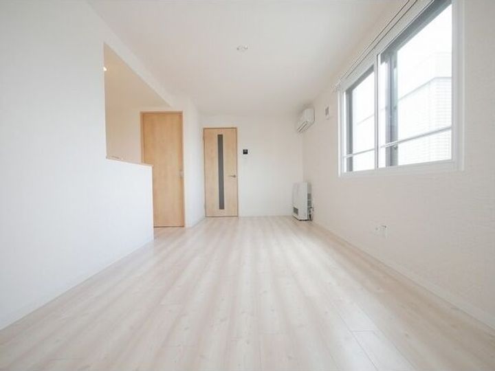 北海道札幌市白石区菊水七条1(マンション)の賃貸物件の居間