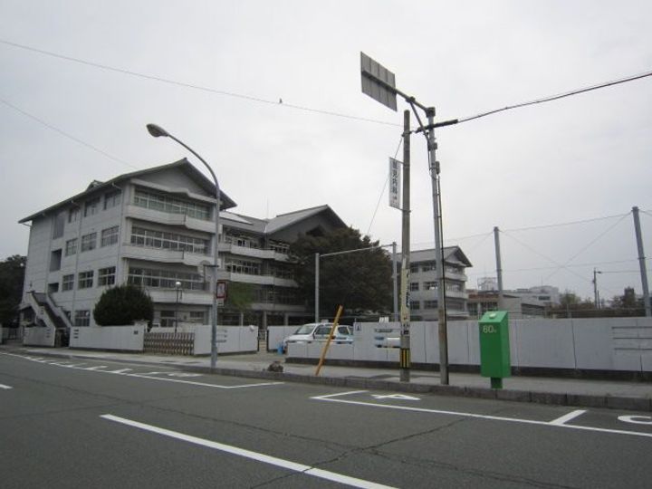 Wood久松 IIの周辺