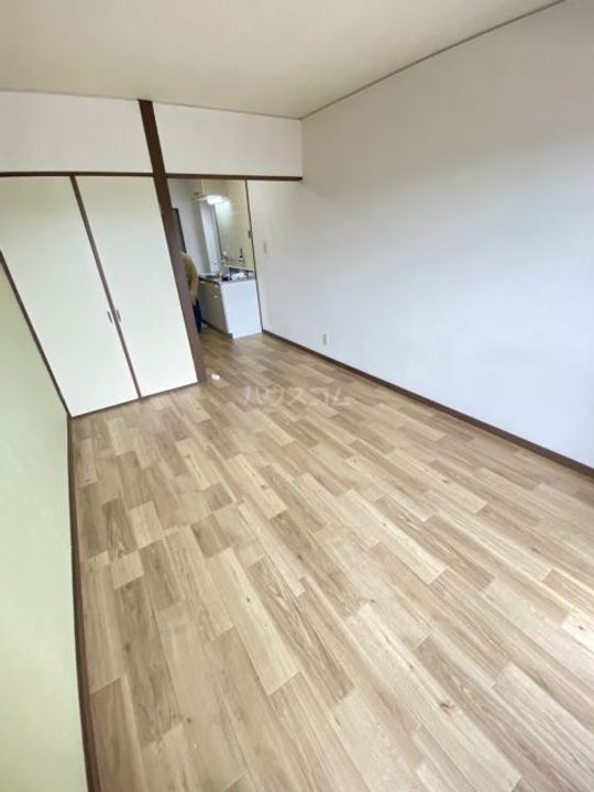 ニューシャープPART1の内装