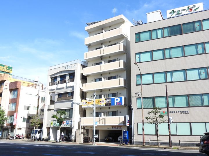 アールグレイ大橋マンションの外観