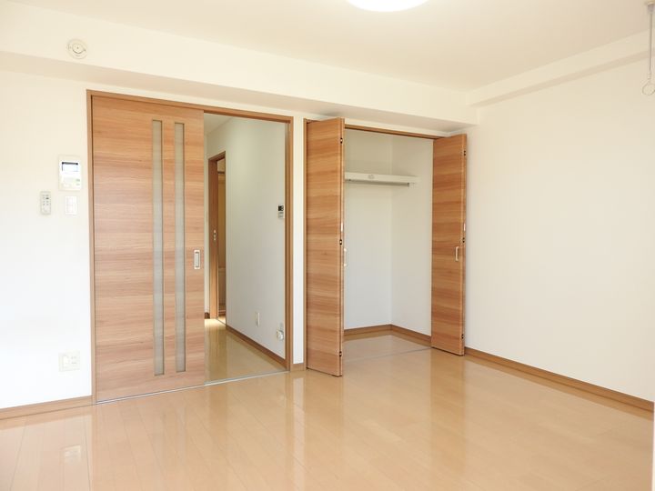 アールグレイ大橋マンションの居間