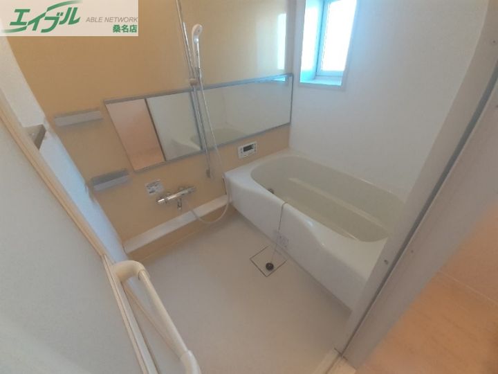 ナディア長折 B棟の風呂