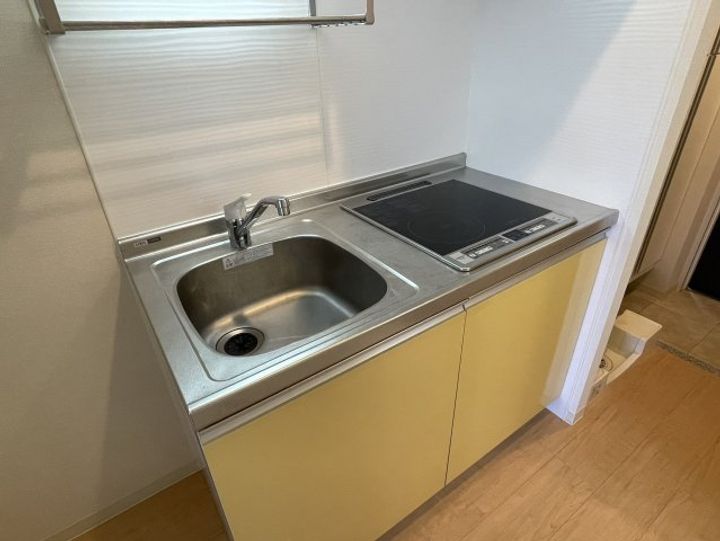 東京都新宿区弁天町(マンション)の賃貸物件のキッチン