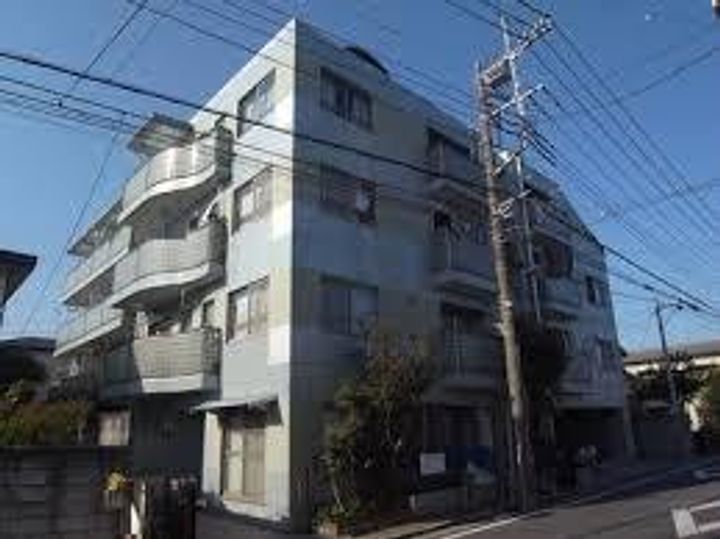 ユッサ浦和の外観