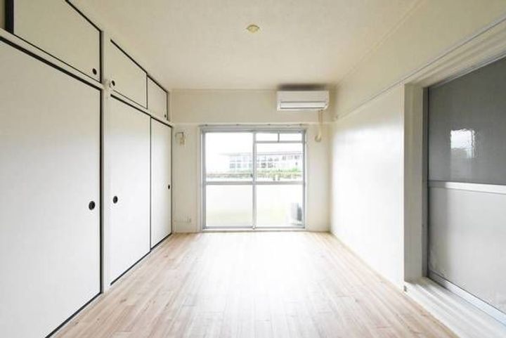 ビレッジハウス茂呂1号棟の居間