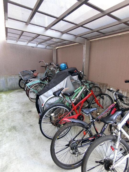 ラフィーネ八千代の地図