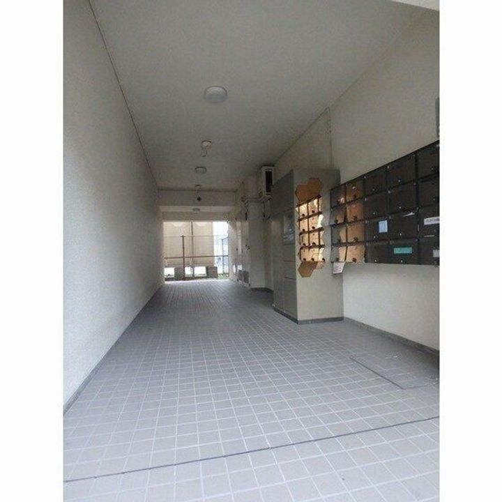 ロイヤルフラット野毛山弐番館の地図