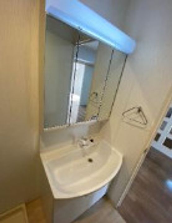 ロイヤルフラット野毛山弐番館の内装