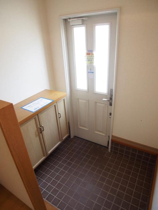 神奈川県藤沢市渡内1(一戸建)の賃貸物件の玄関