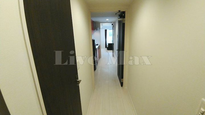 ロイジェントパークス千葉中央の玄関