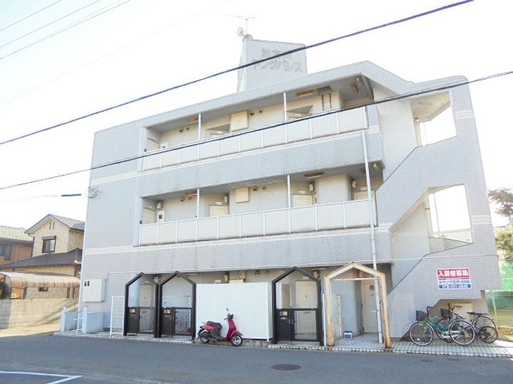 加古川ヤングパレスの外観