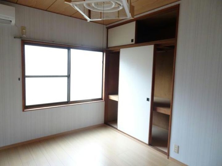 山口県岩国市立石町4(アパート)の賃貸物件の内装