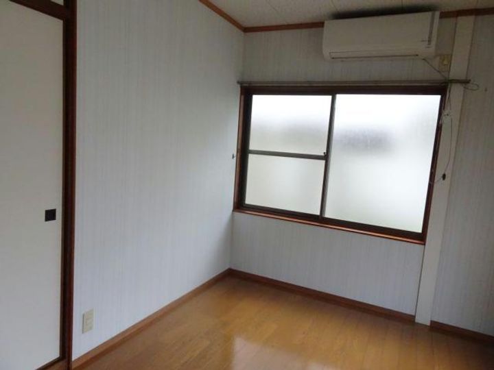 山口県岩国市立石町4(アパート)の賃貸物件の居間