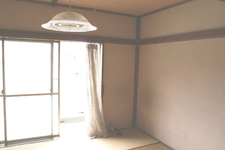 大池ハイツの居間