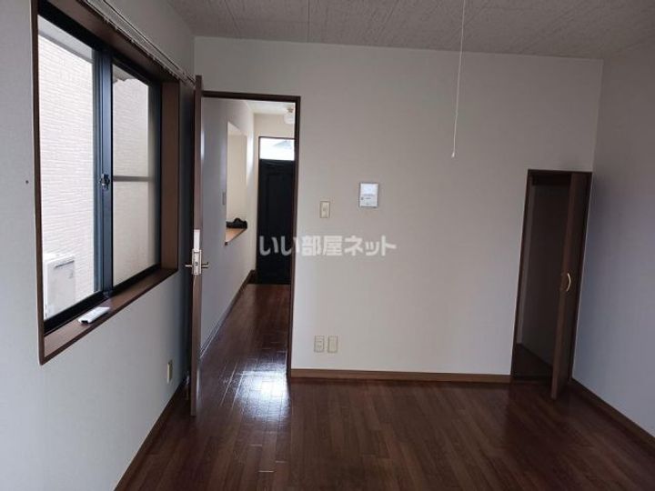 新潟県新発田市住吉町4(アパート)の賃貸物件の居間