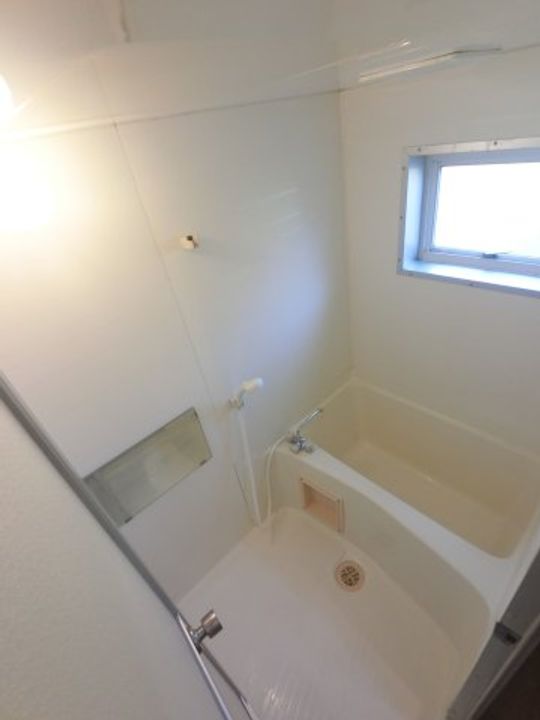 メゾン黒砂台C棟の風呂