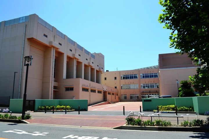 メゾン黒砂台C棟の周辺