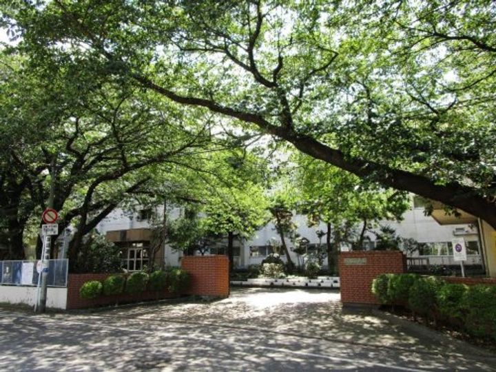 メゾン黒砂台C棟の周辺