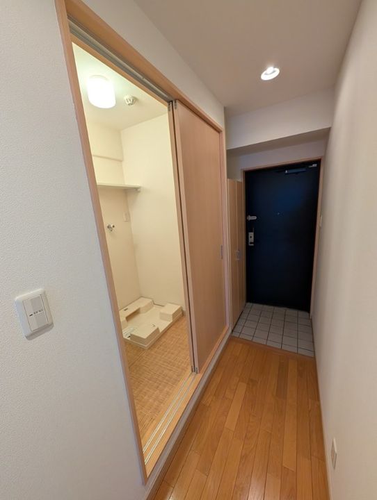 静岡県浜松市中央区常盤町(マンション)の賃貸物件の玄関