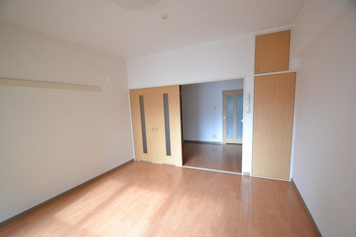 コンフォール清和の居間