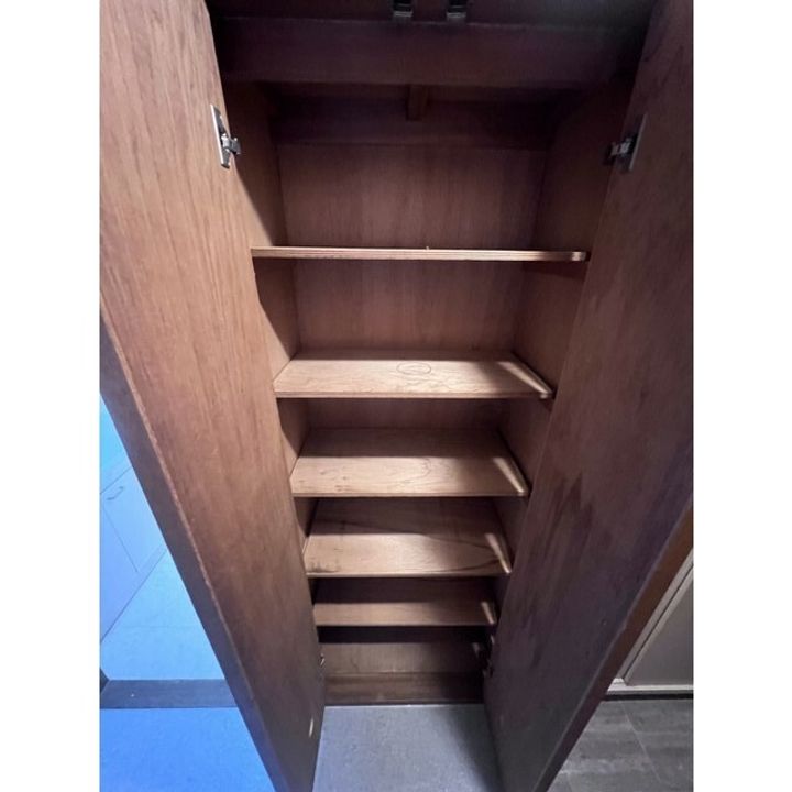 マーベリック横小路の玄関