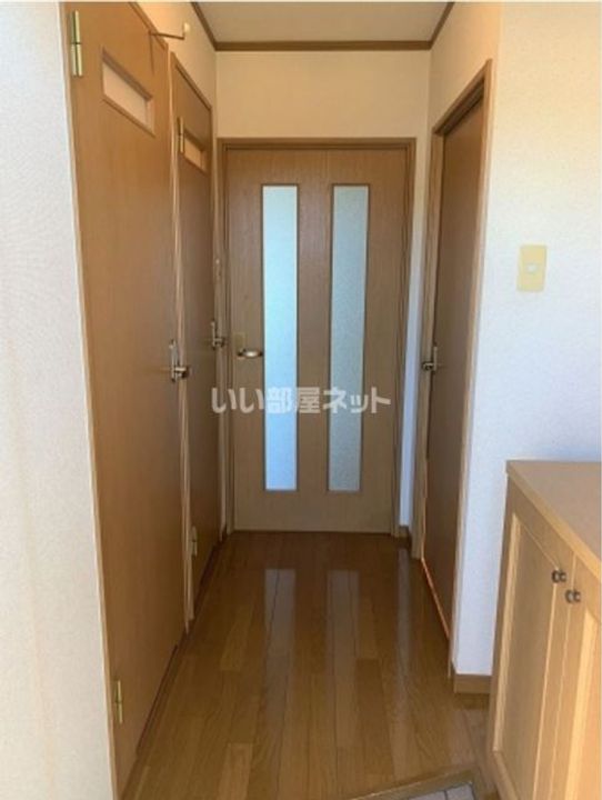 リヴィエール広瀬の玄関