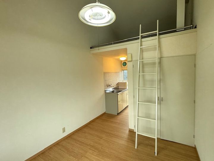 コーポ八軒台の居間